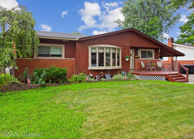 Property at 14563 Melrose St, Livonia, MI 48154, 3 beds, 3 baths