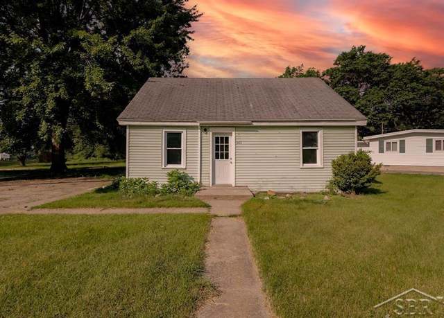 Property at 3422 Old Kawkawlin Rd, Bay City, MI 48706, 3 beds, 1 bath