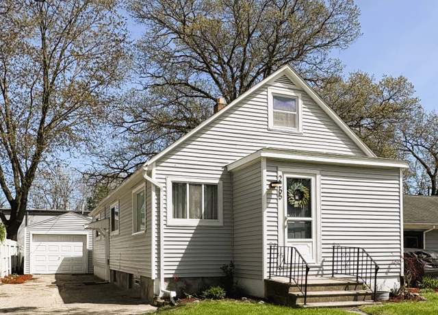 Property at 2265 Maddy Ln, Keego Harbor, MI 48320, 3 beds, 1.5 baths