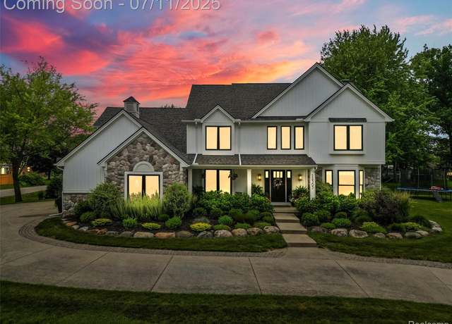 Property at 24505 Sherbeck Dr, Clinton Township, MI 48036, 4 beds, 3 baths