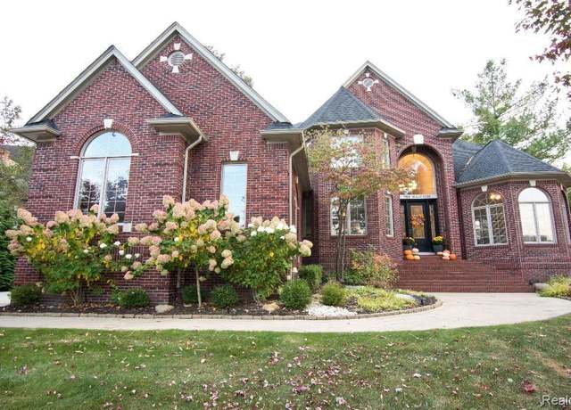 Property at 755 Majestic, Rochester Hills, MI 48306, 6 beds, 5.5 baths