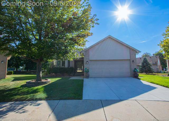 Property at 17917 Pointe Ct, Clinton Charter Township, MI 48038, 3 beds, 2 baths