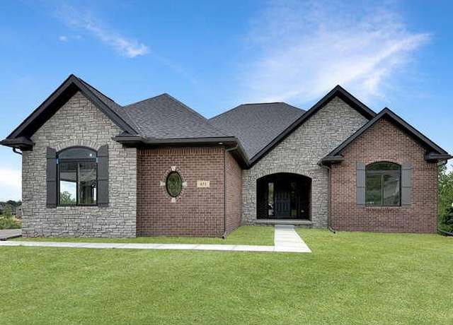 Property at 651 State St, Oxford, MI 48371, 3 beds, 2.5 baths