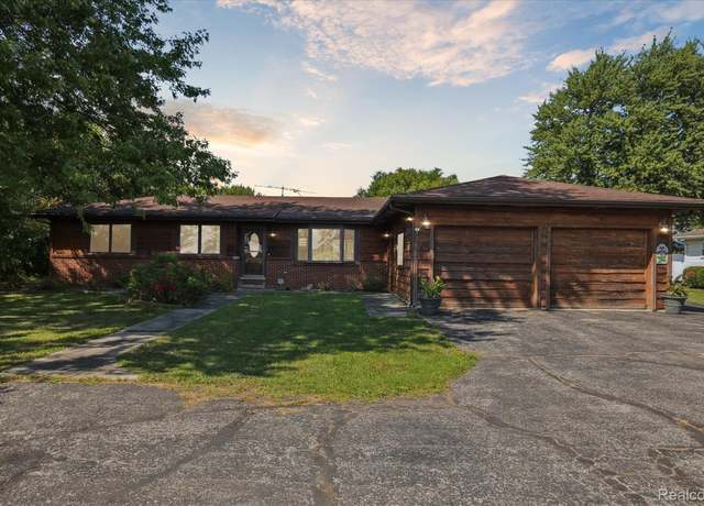 Property at 990 E Temperance Rd, Erie Township, MI 48182, 3 beds, 2 baths