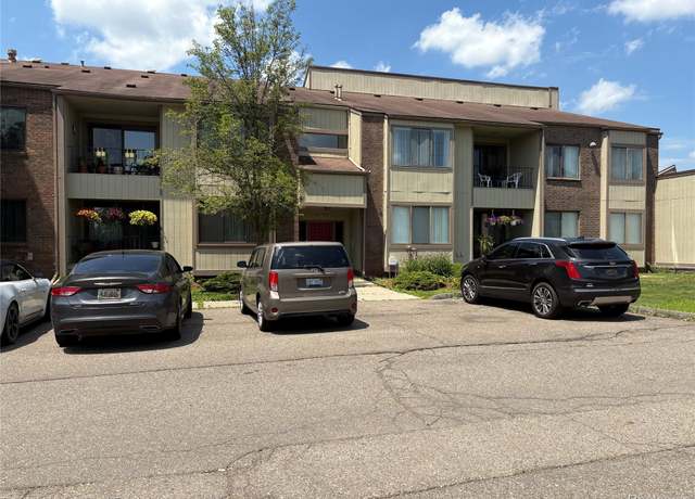 Property at 7408 Vassar Dr E Unit B, West Bloomfield, MI 48322, 2 beds, 2 baths
