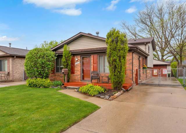 Property at 27827 Lorenz St, Madison Heights, MI 48071, 4 beds, 1.5 baths