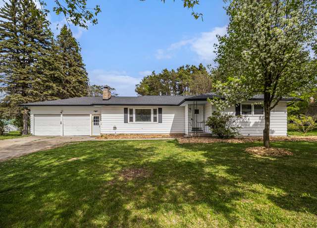 Property at 413 Bailey Dr, Big Rapids, MI 49307, 4 beds, 3 baths
