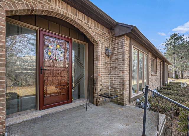 Property at 23930 Greenglen Ct, Franklin, MI 48025, 2 beds, 2 baths