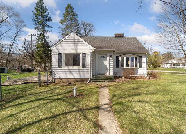 Property at 10410 Livingston St, Whitmore Lake, MI 48189, 3 beds, 1 bath