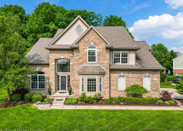 Property at 3924 High Grove Way Way, Lake Orion, MI 48360, 4 beds, 3.5 baths