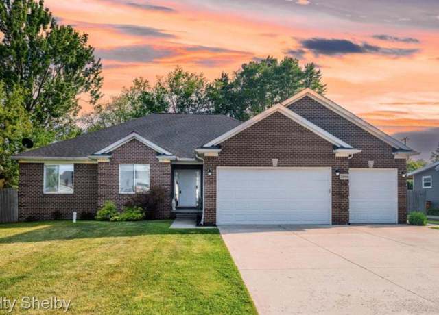 Property at 24986 Murray St, Harrison Township, MI 48045, 4 beds, 2.5 baths