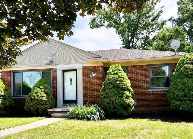 Property at 20618 Sunnyside St, St Clair Shores, MI 48080, 3 beds, 1.5 baths