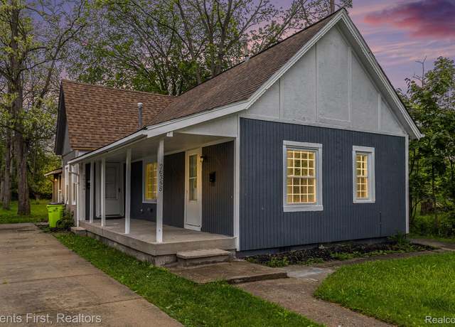 Property at 26358 Moses St, Flat Rock, MI 48134, 2 beds, 2 baths