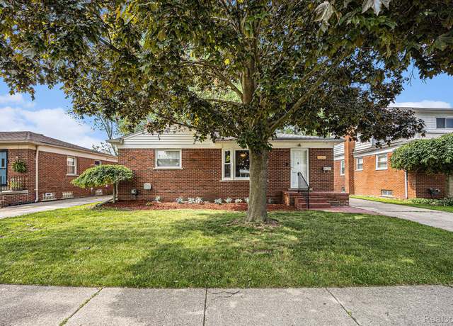 Property at 22006 Share St, St Clair Shores, MI 48082, 3 beds, 2 baths