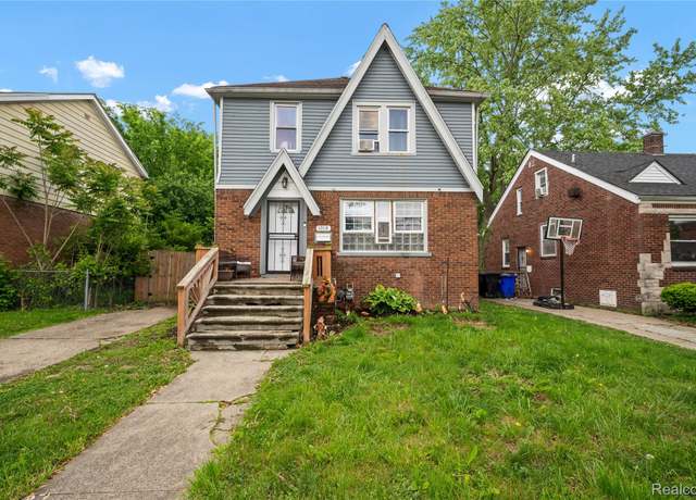 Property at 12518 Corbett St, Hamtramck, MI 48213, 3 beds, 1.5 baths