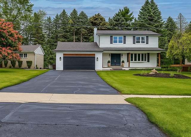Property at 54232 Mound Rd, Shelby Twp, MI 48316, 4 beds, 2 baths