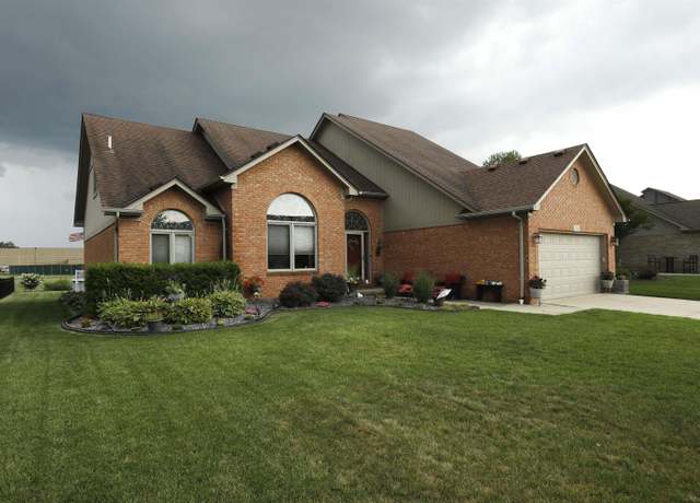 Property at 21210 Fairfield Dr, Macomb, MI 48044, 4 beds, 2.5 baths