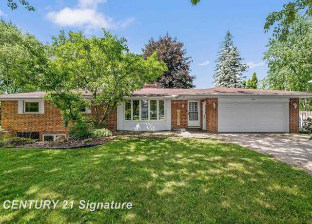 Property at 9 Wiltse Ct, Saginaw, MI 48603, 2 beds, 2.5 baths