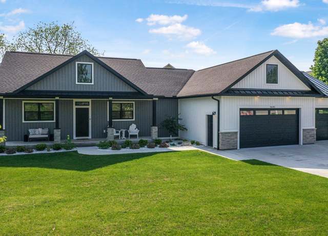 Property at 3685 Falconhurst Dr, Traverse City, MI 49685, 5 beds, 3 baths