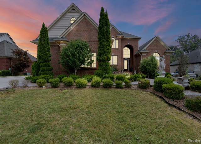 Property at 56502 Edgewood Dr, Shelby Charter Township, MI 48316, 4 beds, 3.5 baths