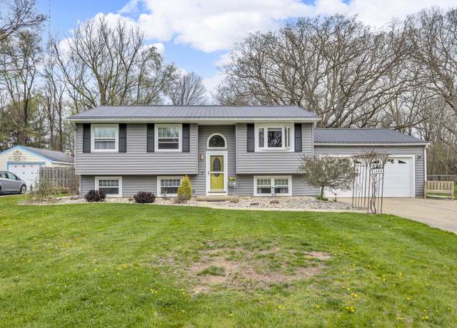 Property at 1404 Larrys Dr, Jackson, MI 49203, 3 beds, 1.5 baths