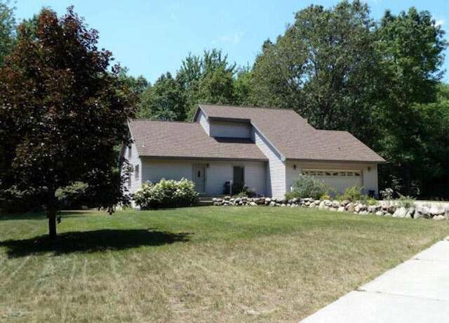 Property at 1769 N Green Creek Rd, Muskegon, MI 49445, 4 beds, 2 baths