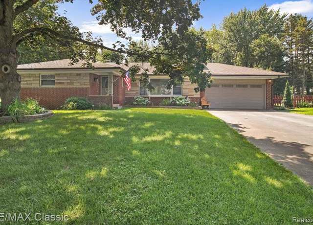 Property at 22607 Kay St, Lyon Charter Township, MI 48178, 3 beds, 2 baths