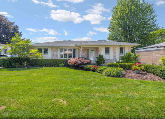 Property at 40203 Spitz St, Sterling Heights, MI 48313, 3 beds, 2.5 baths