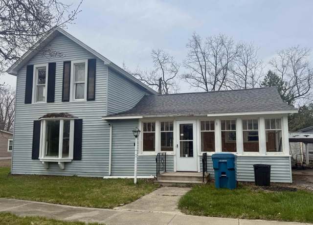 Property at 218 S Church St, Standish, MI 48658, 3 beds, 1 bath