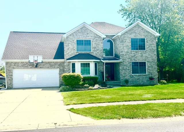 Property at 507 Colorado Ave, Marysville, MI 48040, 4 beds, 3.5 baths