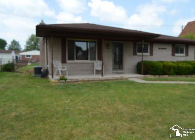 Property at 27354 Oakcrest Dr, Brownstown, MI 48183, 3 beds, 1 bath