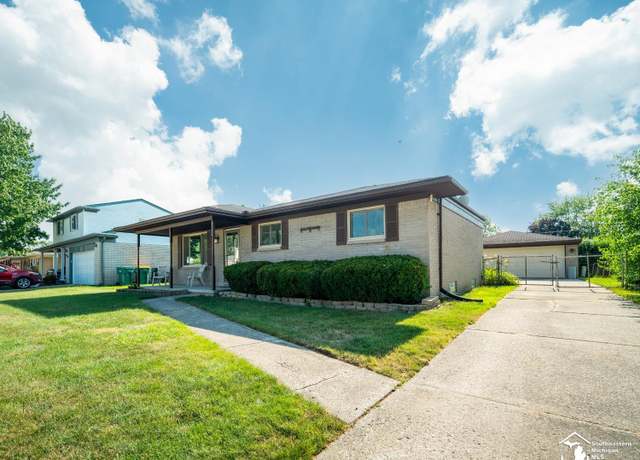 Property at 27354 Oakcrest Dr, Brownstown, MI 48183, 3 beds, 1 bath