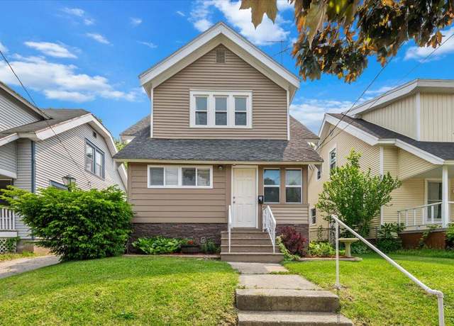 Property at 836 College Ave NE, Grand Rapids, MI 49503, 2 beds, 1 bath