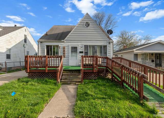 Property at 7044 Continental Ave, Warren, MI 48091, 3 beds, 1 bath