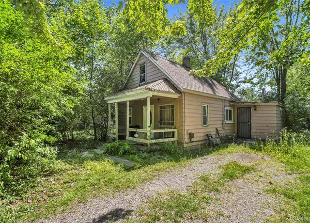 Property at 427 S 19th St, Saginaw, MI 48601, 2 beds, 1 bath