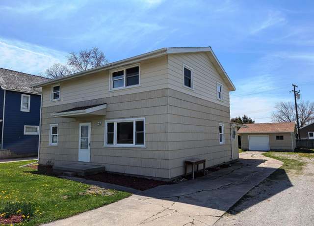 Property at 136 Ruppert St, Pigeon, MI 48755, 5 beds, 2 baths