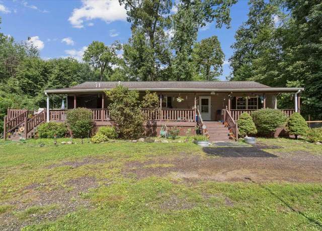 Property at 14030 Crawford Rd, Jackson, MI 48827, 4 beds, 3 baths