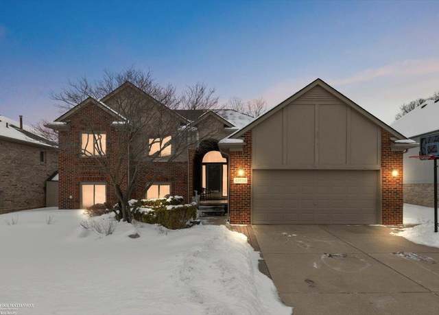 Property at 43036 Biland Dr, Clinton Township, MI 48038, 3 beds, 3 baths