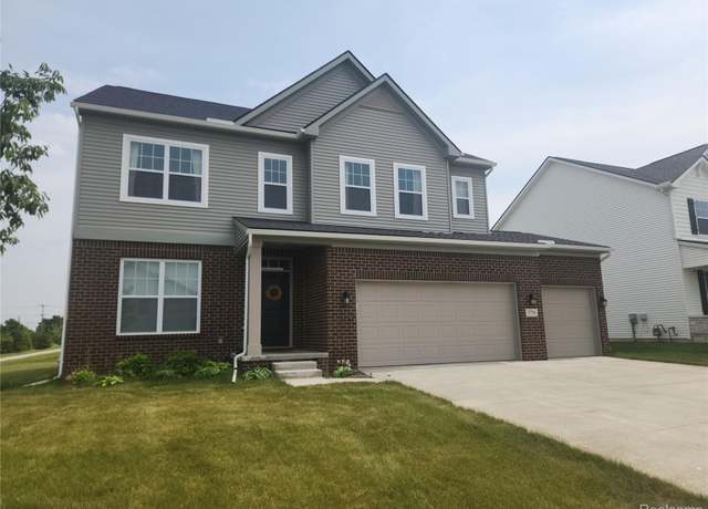 Property at 2736 Salt Springs Dr, Saline, MI 48176, 5 beds, 3.5 baths