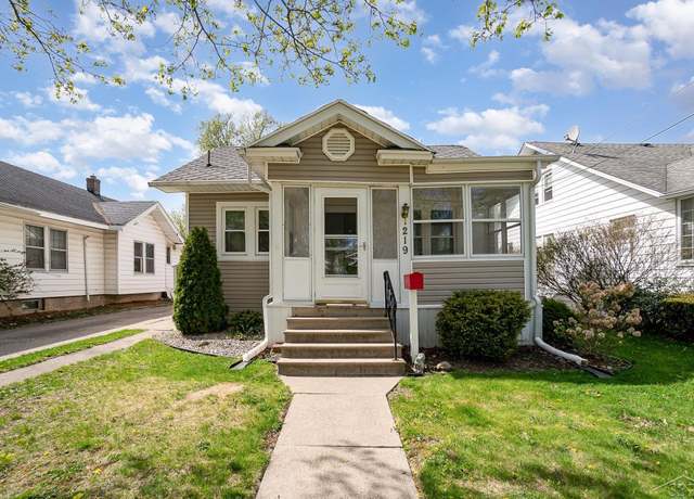 Property at 219 Storch St, Saginaw, MI 48602, 3 beds, 2 baths