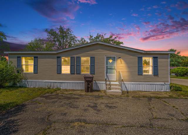 Property at 25509 Patton Dr, Mattawan, MI 49071, 3 beds, 2 baths