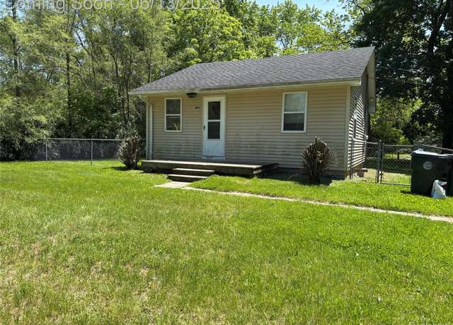 Property at 1096 Bayfield St, Lake Orion, MI 48362, 2 beds, 1 bath