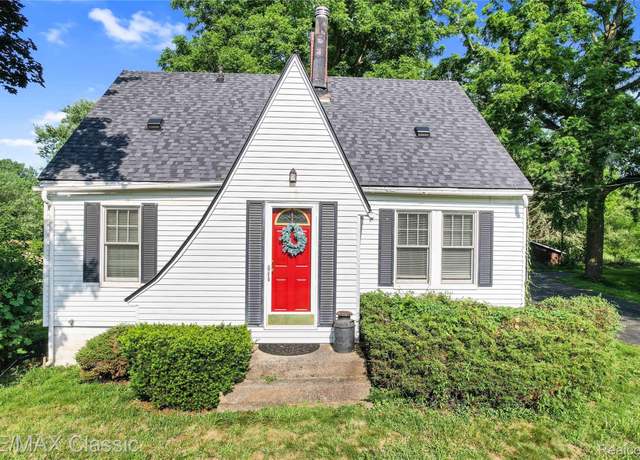 Property at 25200 Milford Rd, Lyon Charter Township, MI 48178, 3 beds, 2 baths