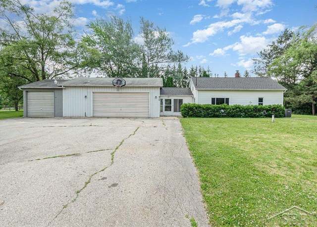 Property at 810 E Remus Rd, Union Charter Township, MI 48858, 3 beds, 1 bath