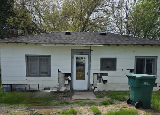 Property at 120 2nd St, Ionia, MI 48846, 1 bed, 1 bath