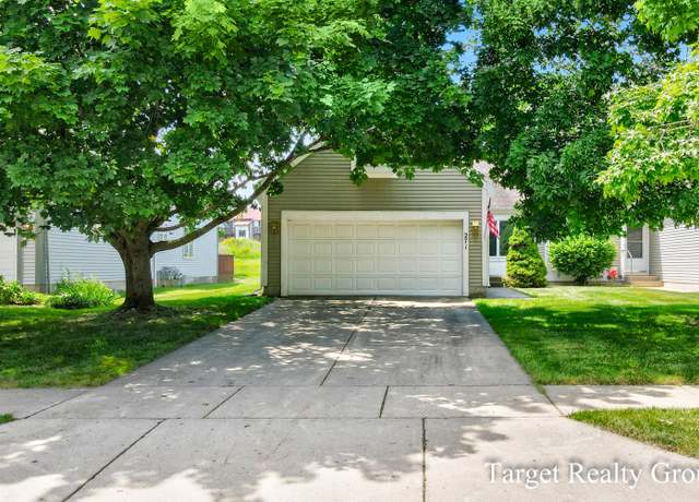 Property at 271 Rolling Greene Dr NW, Grand Rapids, MI 49534, 2 beds, 1.5 baths
