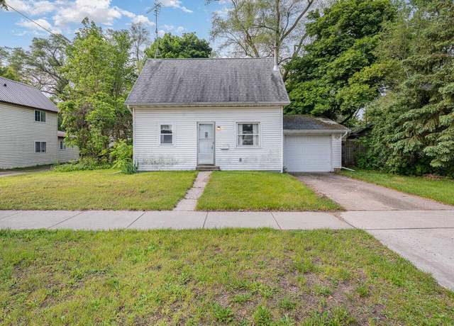 Property at 212 Palmer St, Mt Pleasant, MI 48858, 2 beds, 1 bath