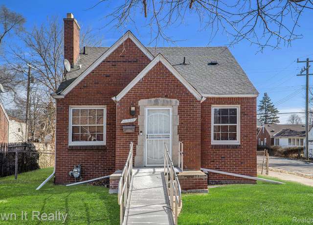 Property at 11800 Lansdowne St, Detroit, MI 48224, 3 beds, 1.5 baths