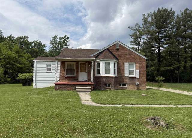 Property at 16021 Masonic Blvd, Fraser, MI 48026, 3 beds, 1 bath