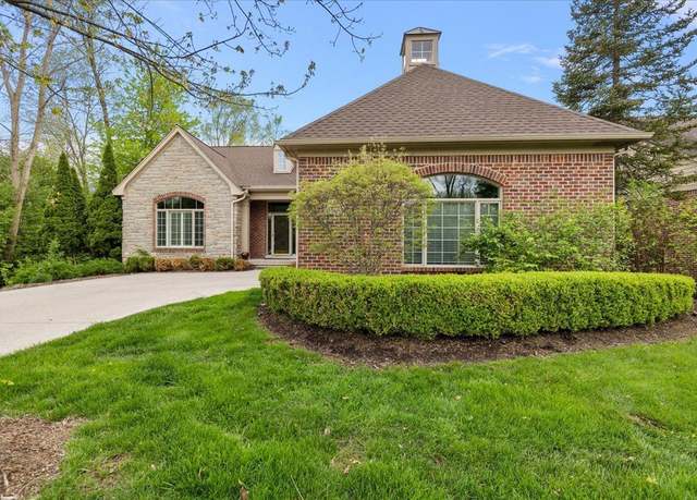 Property at 4735 Oakhurst Ridge Rd, Clarkston, MI 48348, 4 beds, 3.5 baths